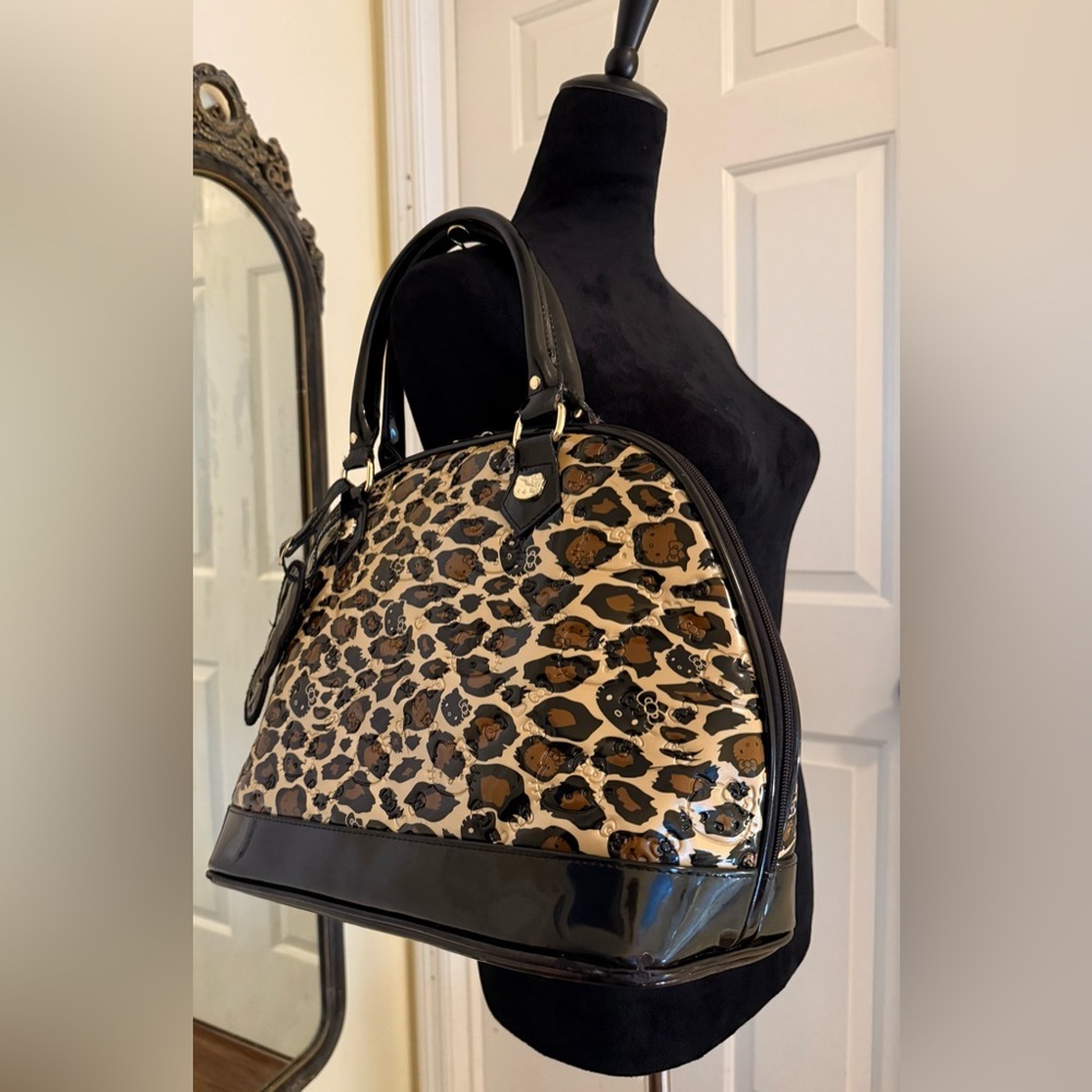 Rare LOUNGEFLY HELLO KITTY Bag